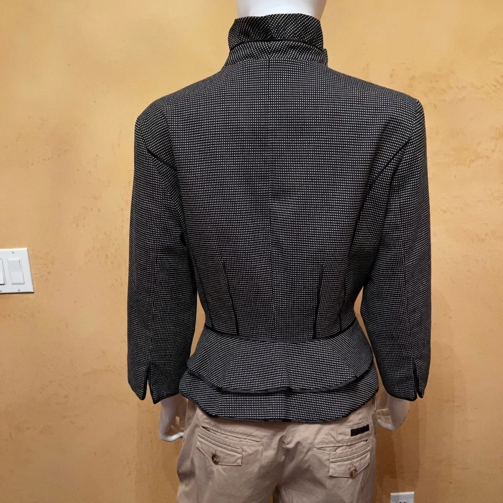 Jacket - Picture 2 of 5